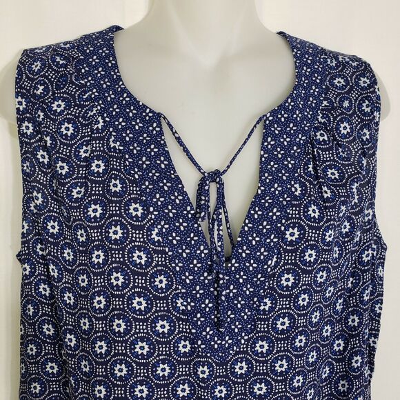Old Navy Womens Tank Top Sz Small Printed Sleeveless Tile Blue V Tie Neck Rayon - Picture 3 of 9
